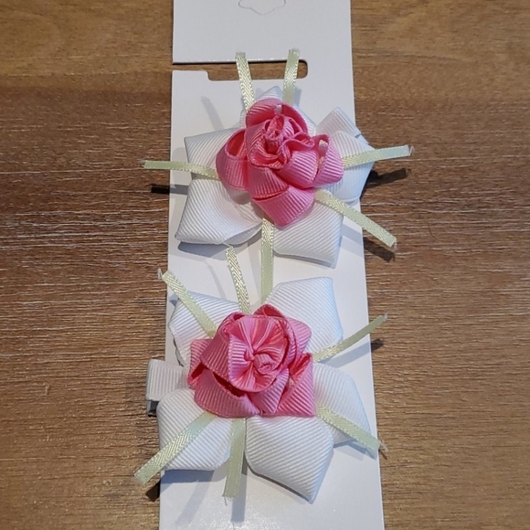 NWT Handcrafted Ribbon Rose Hair Clippies - Picture 3 of 4